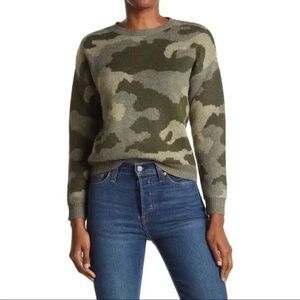 Women’s Lucky Brand Green Camouflage Sweater Crew Neck SZ Small